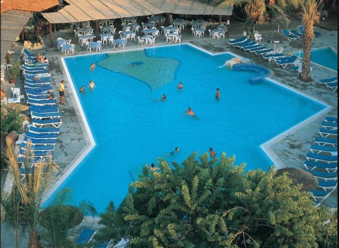 Paphos Studios Екстериор снимка